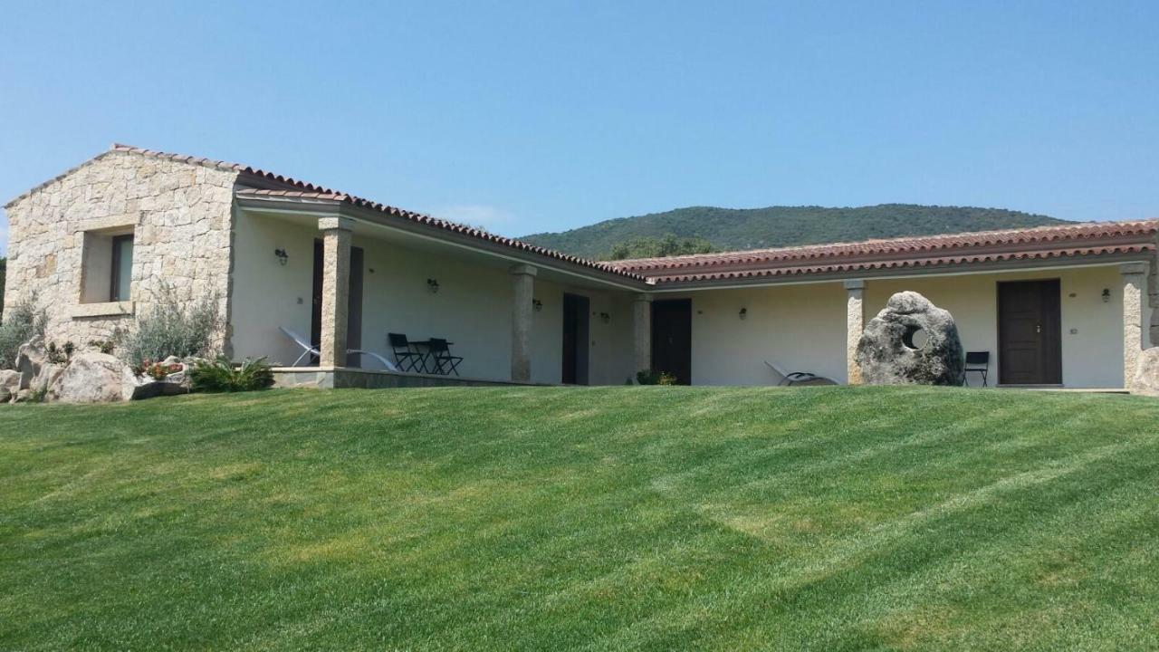 B&B Majore Όλμπια Εξωτερικό φωτογραφία